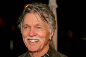 tom skerritt biography